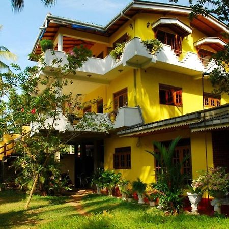 Yellowappartments Hikkaduwa Bagian luar foto