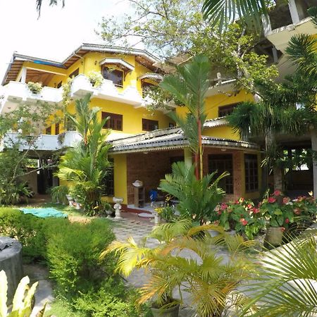 Yellowappartments Hikkaduwa Bagian luar foto